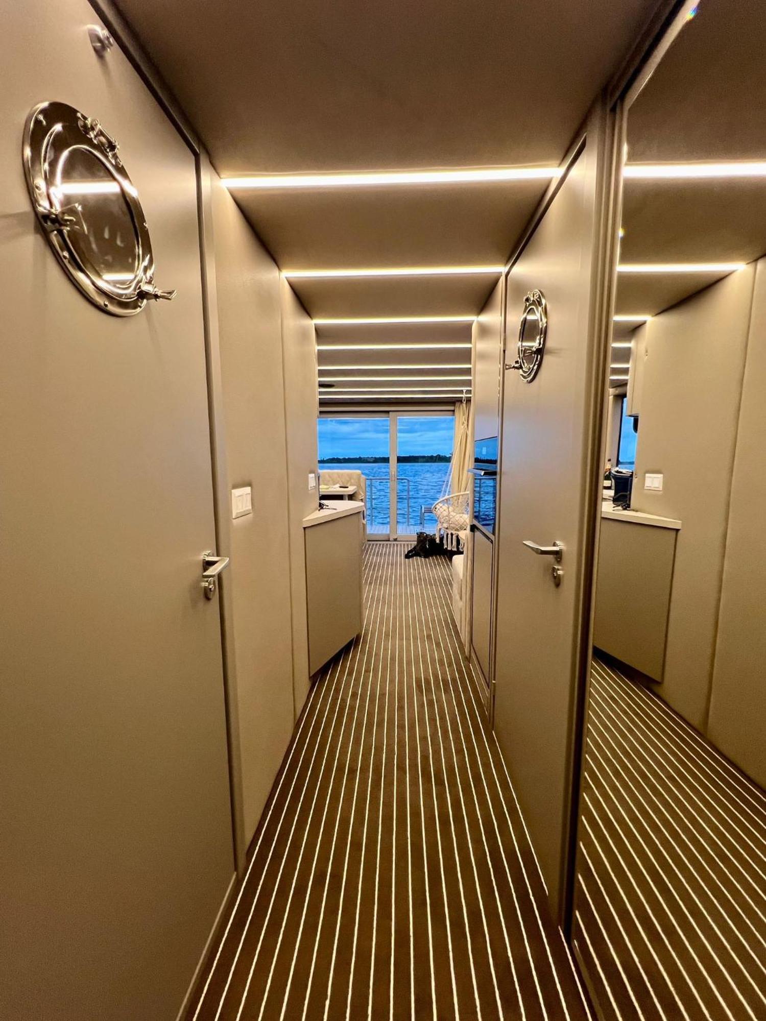 Nena Hausboot Hotel Berlin Ngoại thất bức ảnh