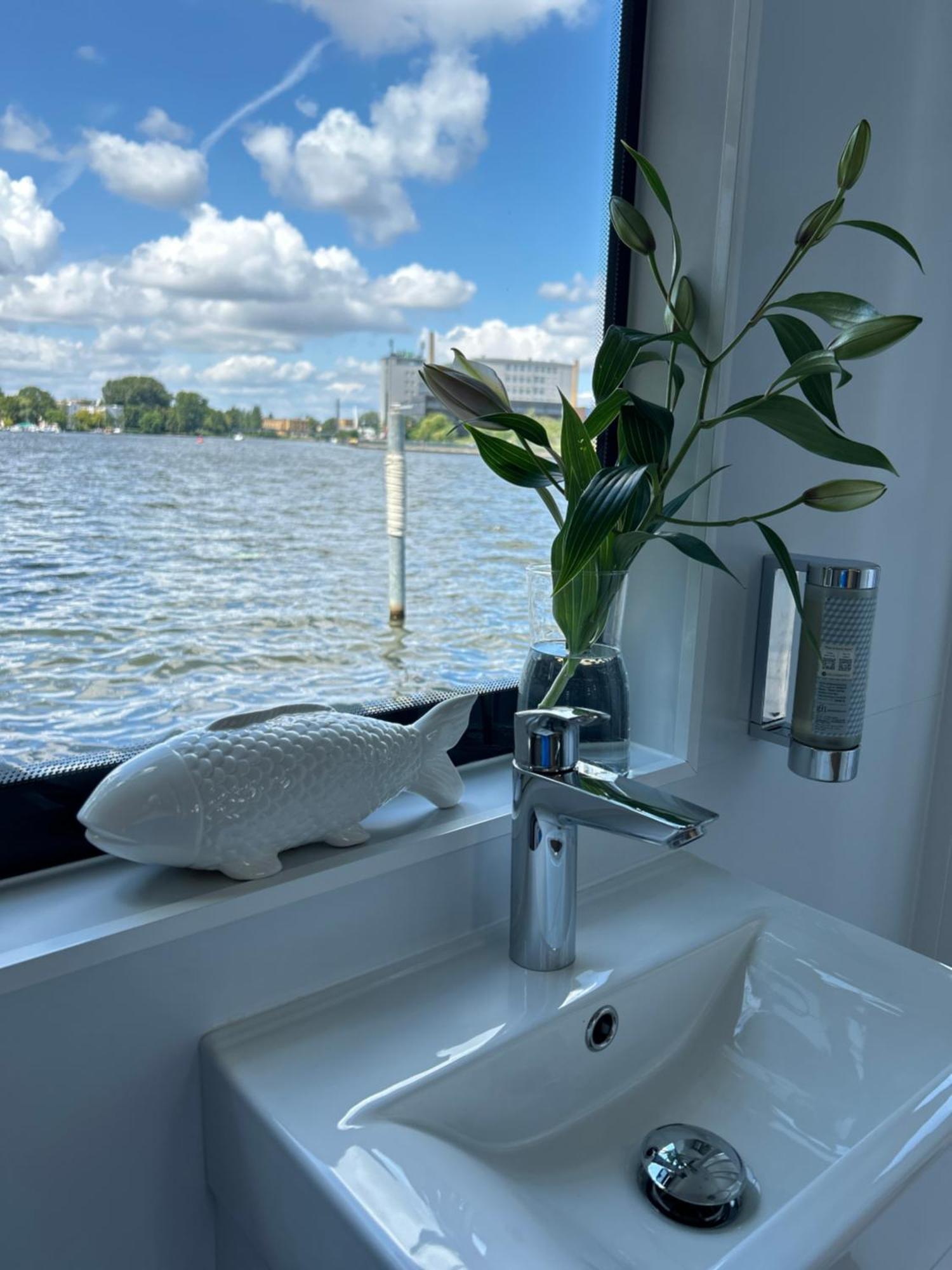 Nena Hausboot Hotel Berlin Ngoại thất bức ảnh